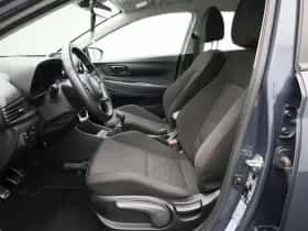 Hyundai Bayon (2022) thumbnail 8