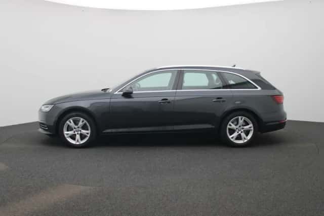 Audi A4 (2018) thumbnail 4