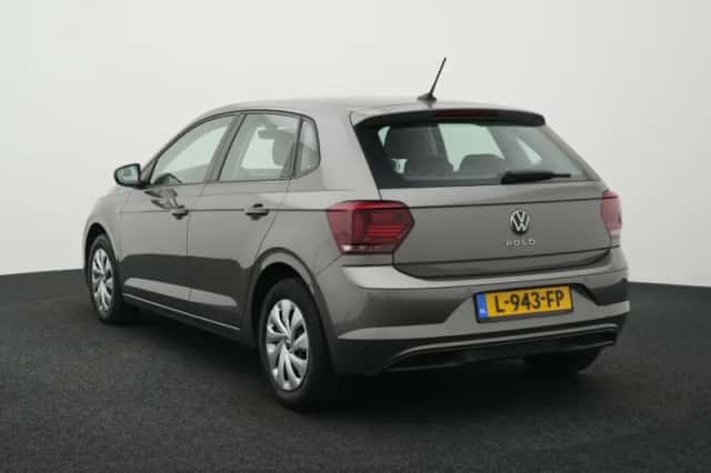 Volkswagen Polo (2021) thumbnail 2
