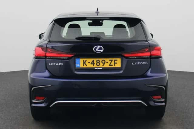 Lexus CT (2021) thumbnail 5