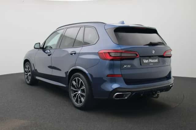 BMW X5 (2020) thumbnail 2