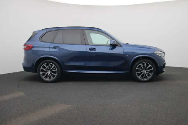 BMW X5 (2020) thumbnail 6