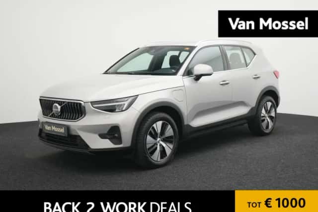 Volvo XC40 (2023) thumbnail 1