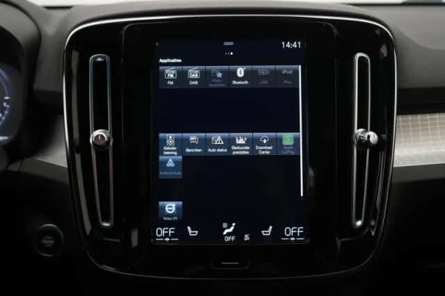 Volvo XC40 (2023) thumbnail 16