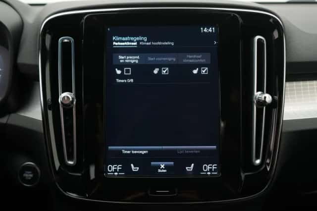 Volvo XC40 (2023) thumbnail 18