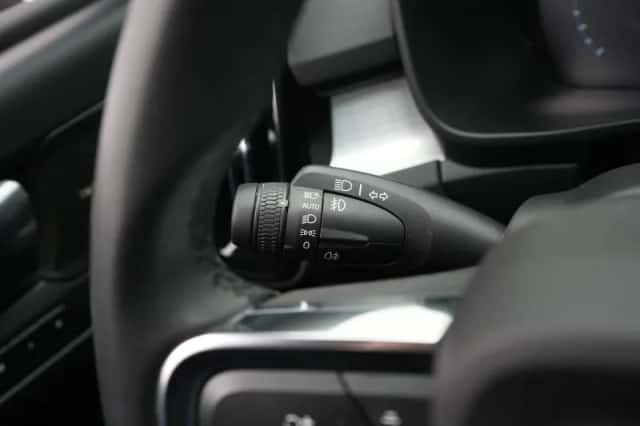 Volvo XC40 (2023) thumbnail 31