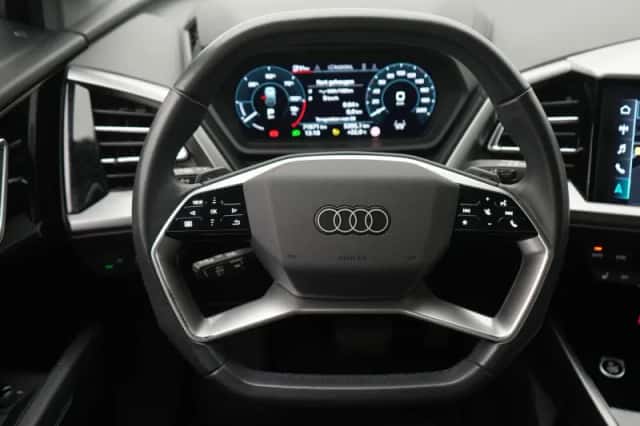 Audi Q4 e-tron (2022) thumbnail 8