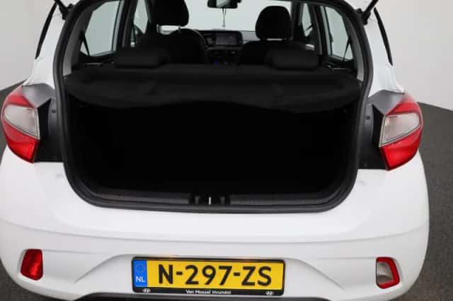 Hyundai i10 (2022) thumbnail 11