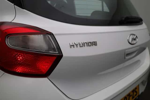 Hyundai i10 (2022) thumbnail 30