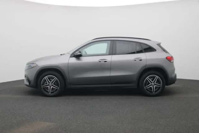 Mercedes-Benz EQA (2023) thumbnail 4