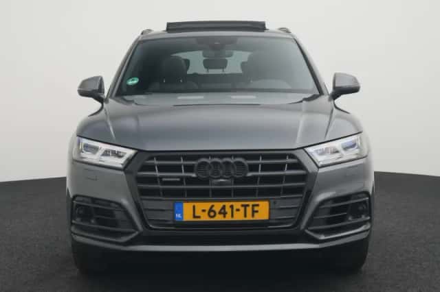 Audi Q5 (2018) thumbnail 3