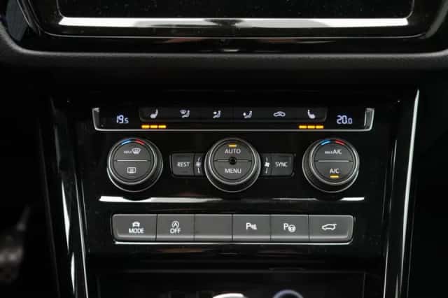 Volkswagen Touran (2018) thumbnail 21
