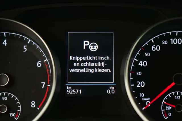Volkswagen Touran (2018) thumbnail 25