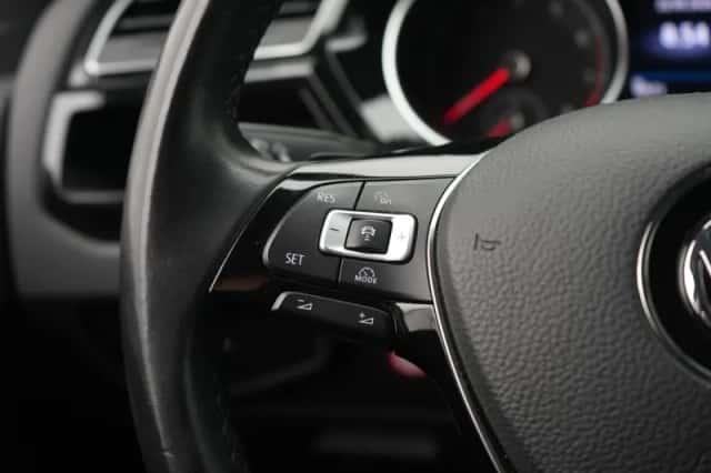 Volkswagen Touran (2018) thumbnail 28