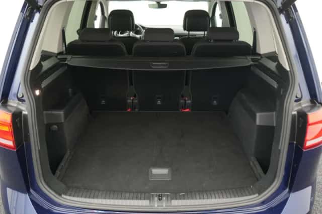 Volkswagen Touran (2018) thumbnail 36