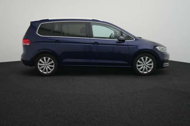 Volkswagen Touran (2018) thumbnail 6