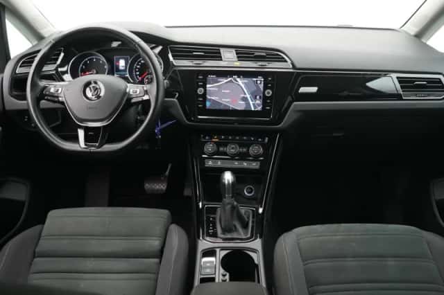 Volkswagen Touran (2018) thumbnail 7