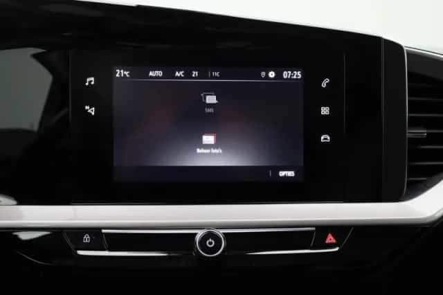 Opel Mokka-e (2023) thumbnail 22