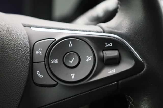 Opel Mokka-e (2023) thumbnail 26
