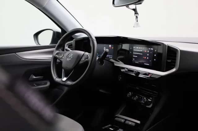 Opel Mokka-e (2023) thumbnail 32