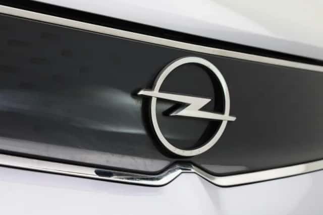 Opel Mokka-e (2023) thumbnail 35