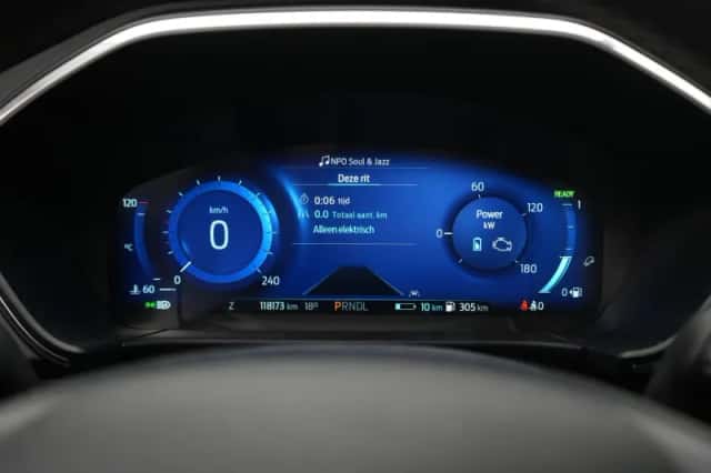 Ford Kuga (2021) thumbnail 11