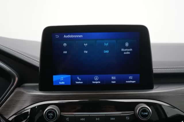 Ford Kuga (2021) thumbnail 14