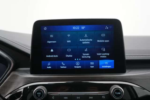 Ford Kuga (2021) thumbnail 17