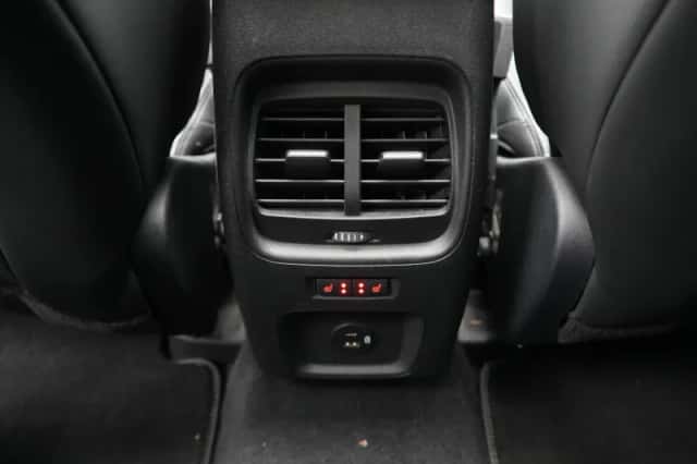 Ford Kuga (2021) thumbnail 38