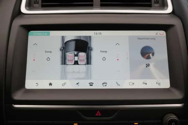 Jaguar E-Pace (2018) thumbnail 15