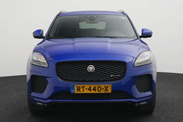 Jaguar E-Pace (2018) thumbnail 3