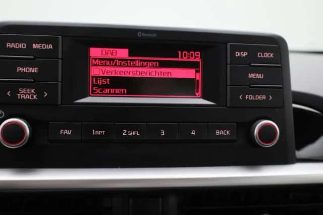 Kia Picanto (2021) thumbnail 16