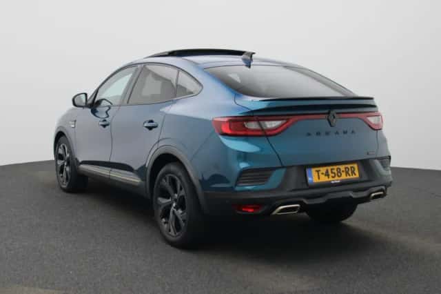 Renault Arkana (2023) thumbnail 2