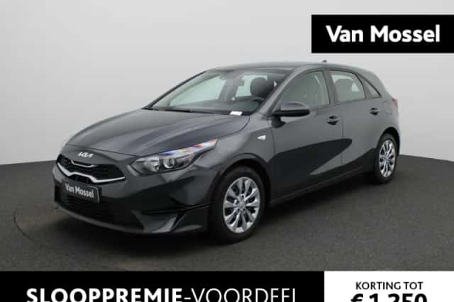 Kia Cee'd (2023) thumbnail 1