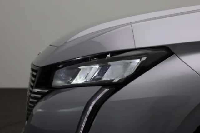 Peugeot 308 (2023) thumbnail 15