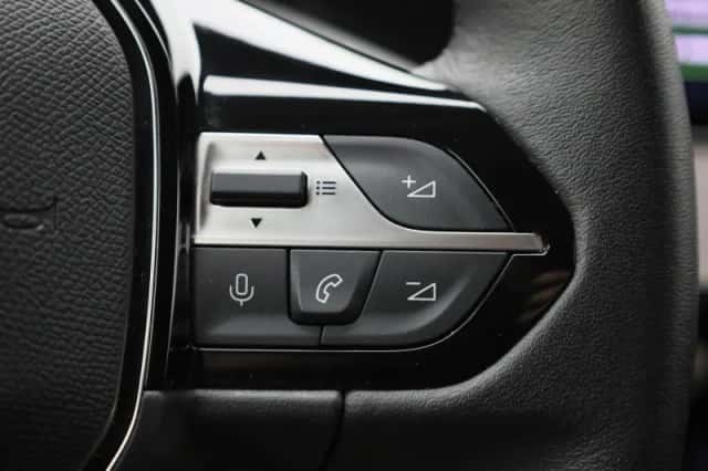 Peugeot 308 (2023) thumbnail 22