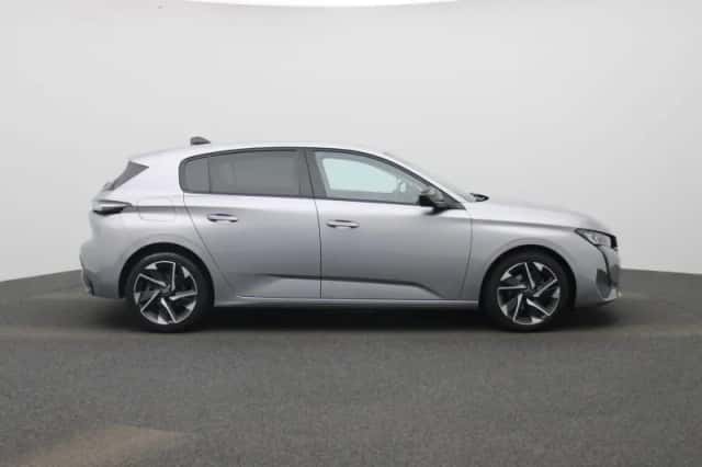 Peugeot 308 (2023) thumbnail 6