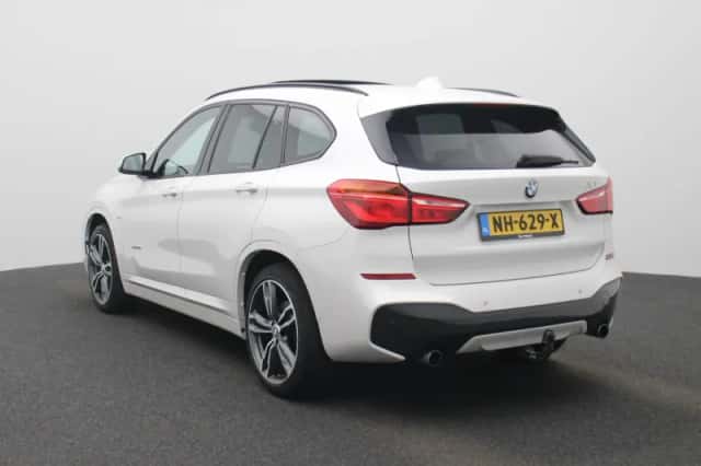 BMW X1 (2017) thumbnail 2