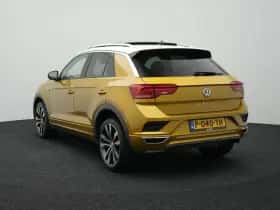 Volkswagen T-Roc (2019) thumbnail 2