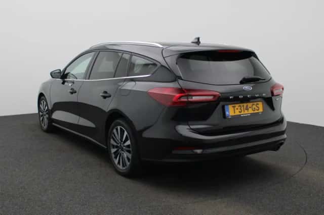 Ford Focus (2023) thumbnail 2