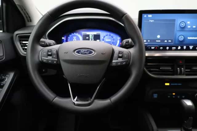 Ford Focus (2023) thumbnail 7