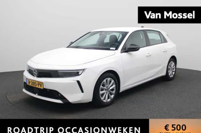Opel Astra (2022) thumbnail 1