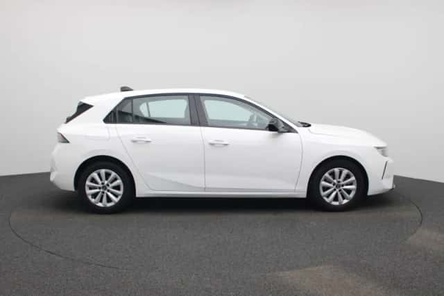 Opel Astra (2022) thumbnail 6