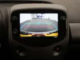 Toyota Aygo (2018) thumbnail 13