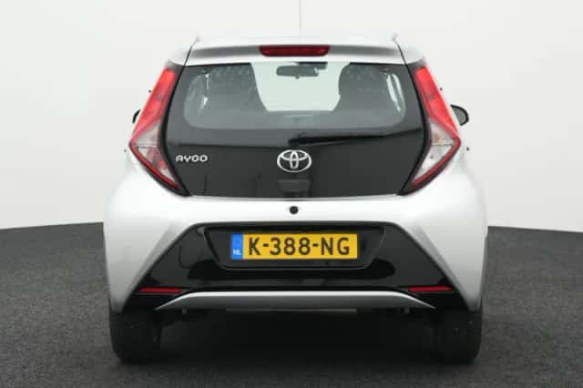 Toyota Aygo (2018) thumbnail 5