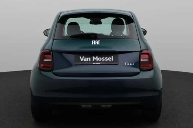 Fiat 500 (2021) thumbnail 5