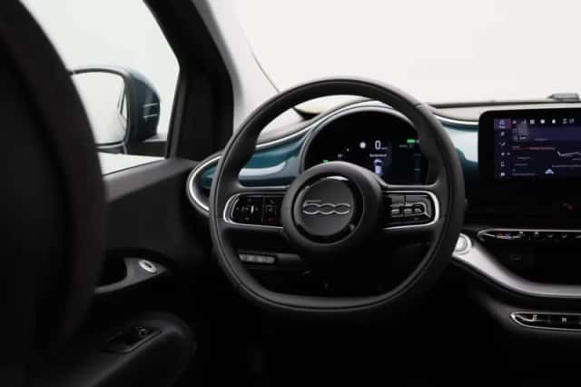Fiat 500 (2021) thumbnail 10