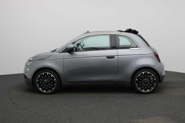 Fiat 500C (2023) thumbnail 4