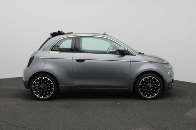 Fiat 500C (2023) thumbnail 6