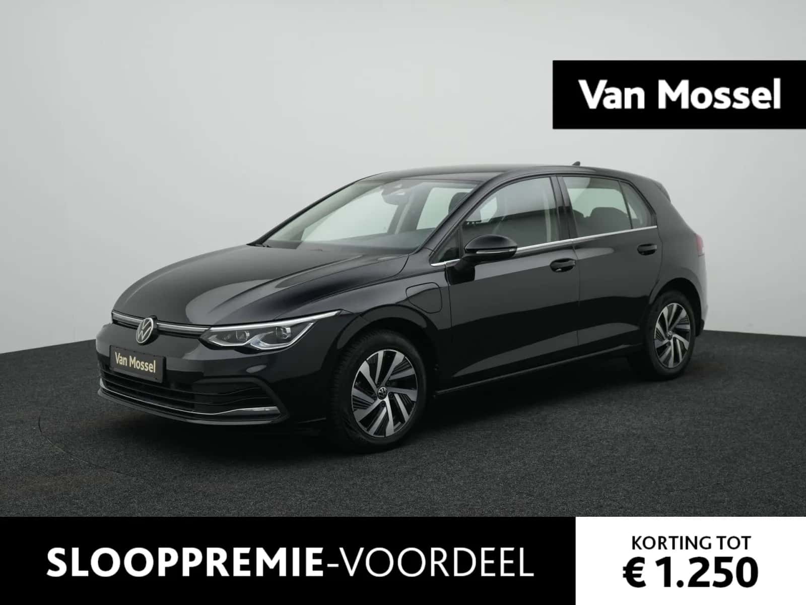 Volkswagen Golf (2023) — foto 1